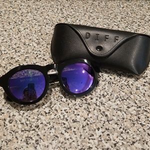🕶 Diff Dime Sunglasses 🕶